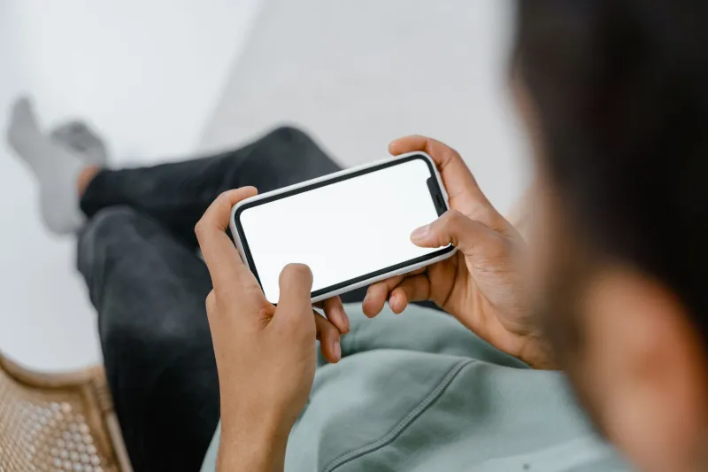 Delete All, Feel Everything: The Strange Emotional High of Wiping Out Your Digital Backlog